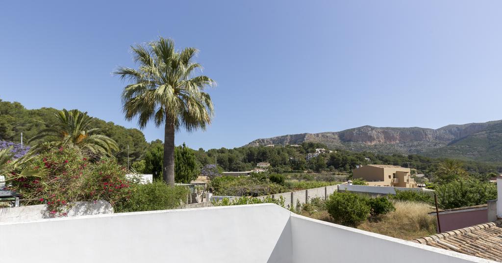 Hostal Tres Molins Jesus Pobre Extérieur photo